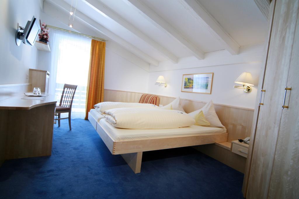 Hotel Wagner オーバータウエルン エクステリア 写真