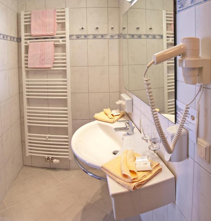 Hotel Wagner オーバータウエルン 部屋 写真