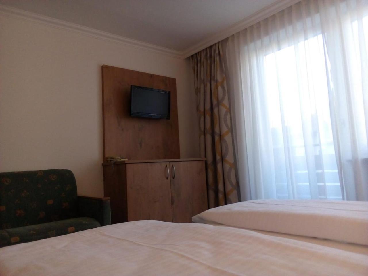 Hotel Wagner オーバータウエルン エクステリア 写真